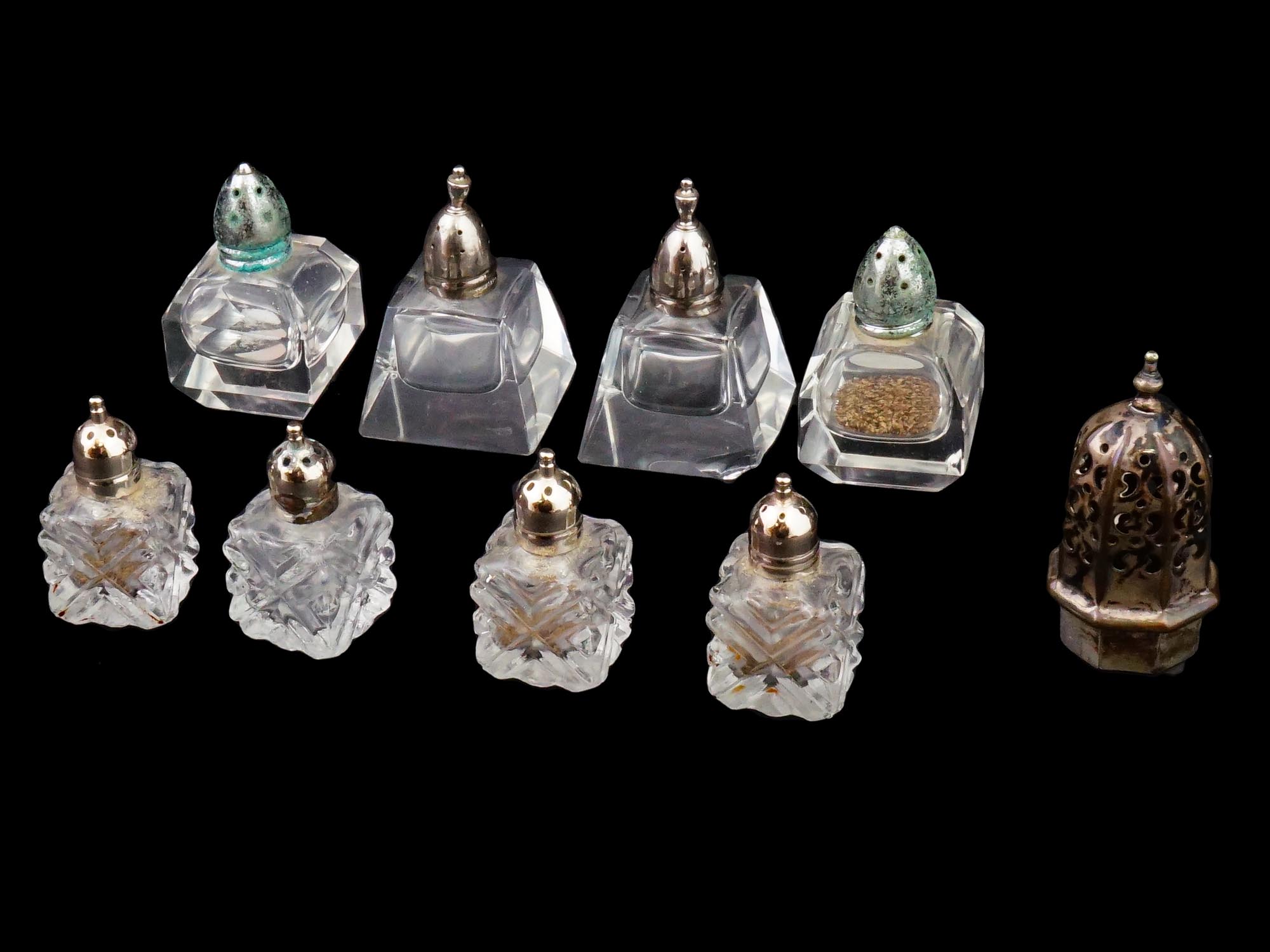 9 VINTAGE GLASS AND STERLING SILVER SALT SHAKERS PIC-0