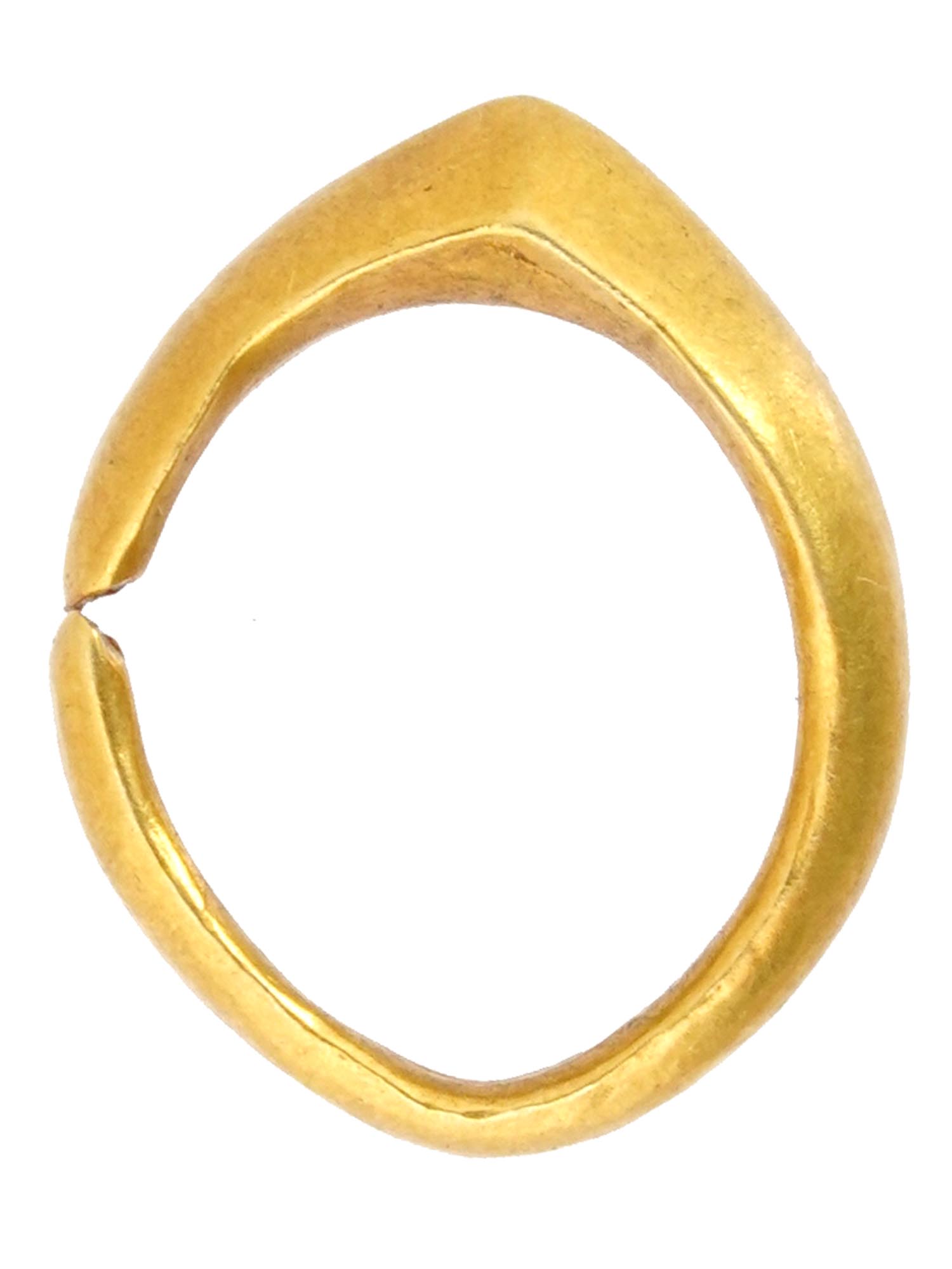 ANCIENT GOLD EARRING FEATURING AN OVAL FORM PIC-2