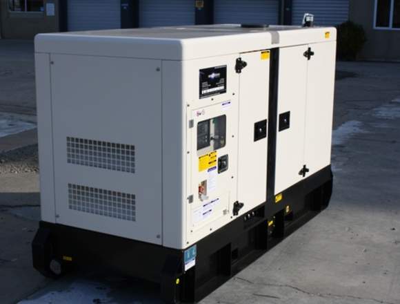 GRUPO ELECTROGENO 30 KVA CABINADO  