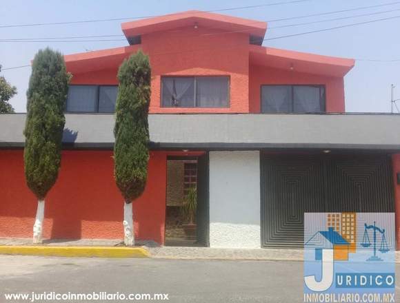 SE VENDE O RENTA BONITA CASA 