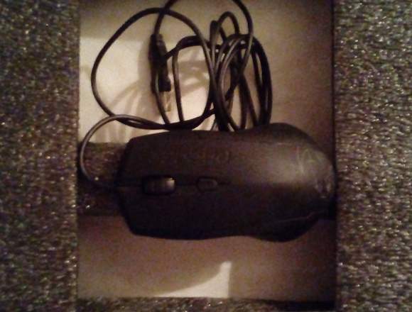 Mouse Roccat Lua Optico Gamer 2000-DPI 