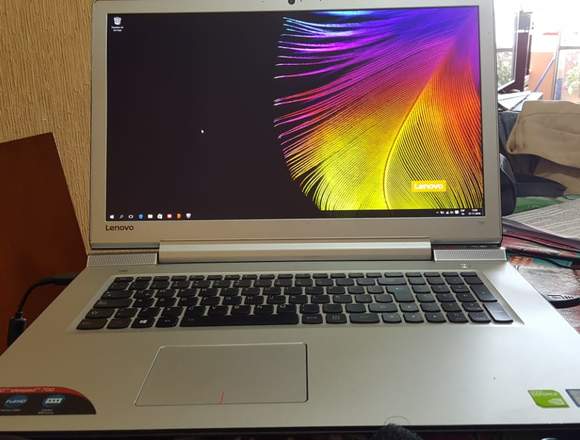 VENDO NOTEBOOK LENOVO  IDEAPAD 700-17ISK