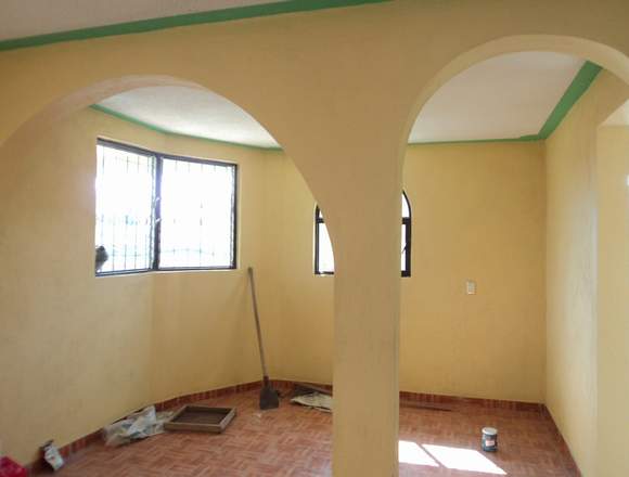 CASA AMPLIA EN VENTA