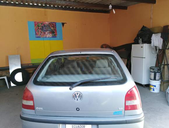 Se vende auto de casa 