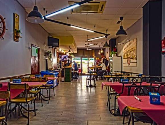 SE TRASPASA MUY RENTABLE GASTROBAR EN CASTELLON