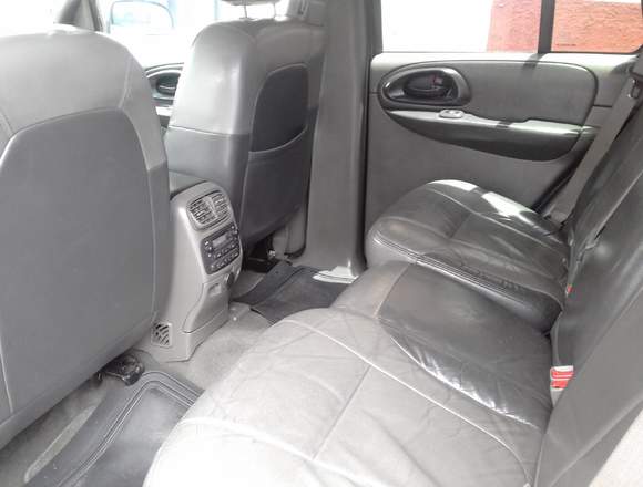 Vendo linda chevrolet Trailblazer negociable