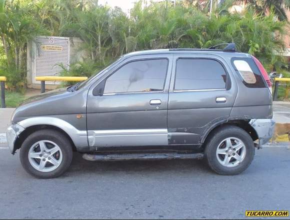 se vende terios 2004 