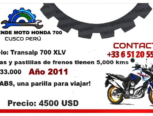 Se vende Moto Honda 700