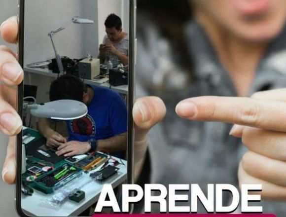 ¡Gran inicio de curso de reparación de celulares!