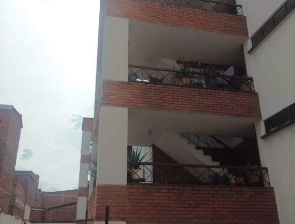 APARTAMENTO BARRIO PANAMERICANO