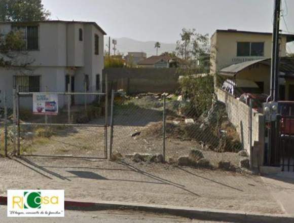 Se vende terreno comercial 