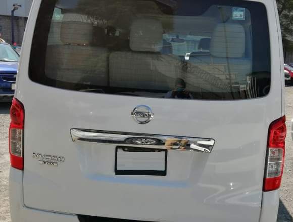 Nissan Urvan 2017 semi nueva lista para viajar 