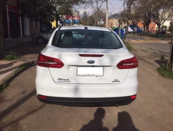 VENDO FORD FOCUS FULL AUTOMATICO