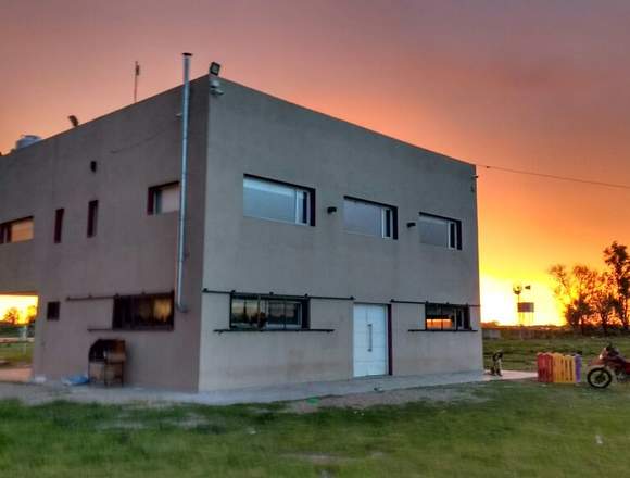 Casa en 3 Hectareas sobre ruta luz trifasica