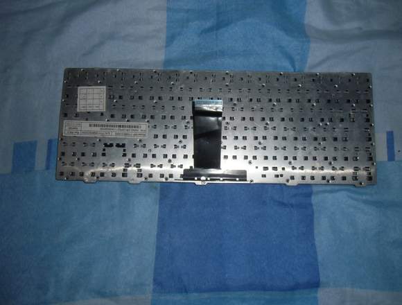 Vendo teclado para laptop VIT M 2420