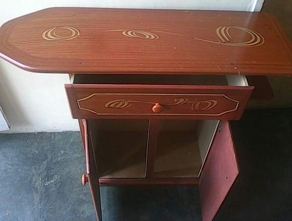 Multimueble, mesa con gavetas