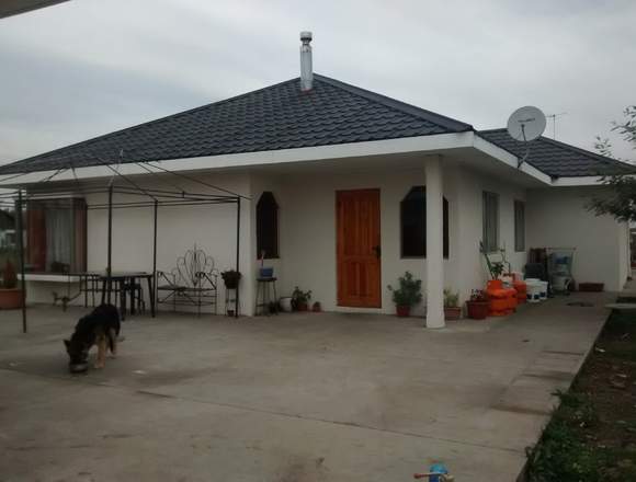 Se vende casa en parcela Chillán