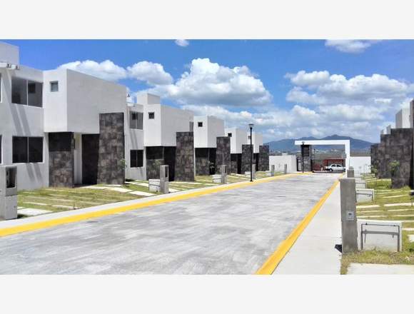Casa Nueva con vista a el bosque