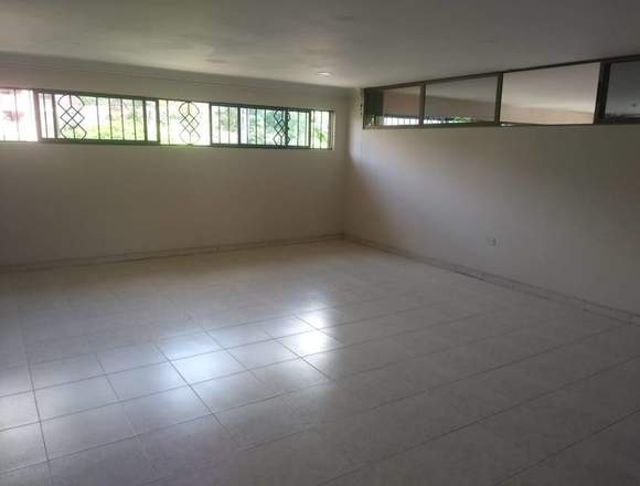 SE VENDE APARTAMENTO EN LAS DELICIAS