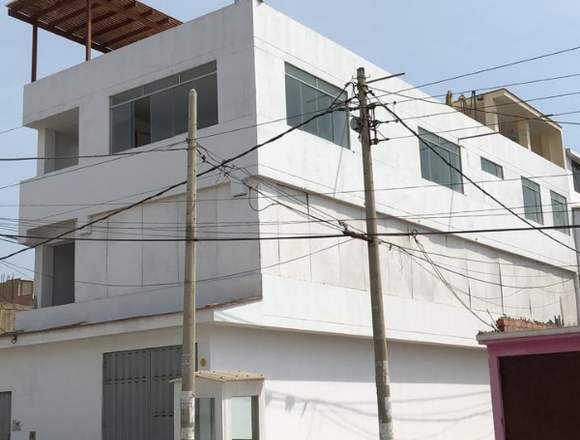 Vendo Casa 3 pisos con terraza en Cedros Chorrillo