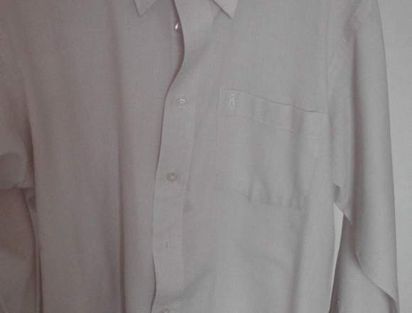 VENDO CAMISA TALLA M, COLOR BLANCO ROSADO