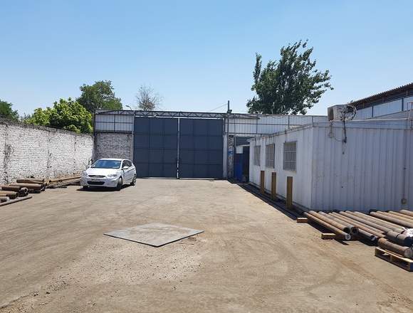 Bodega con oficinas sector Independencia