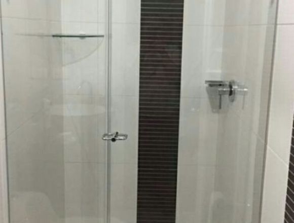 Divisiones de baño 24 horas