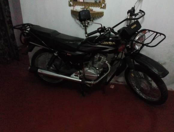 Vendo moto marca HONDA modelo CGL 125 TERRA.