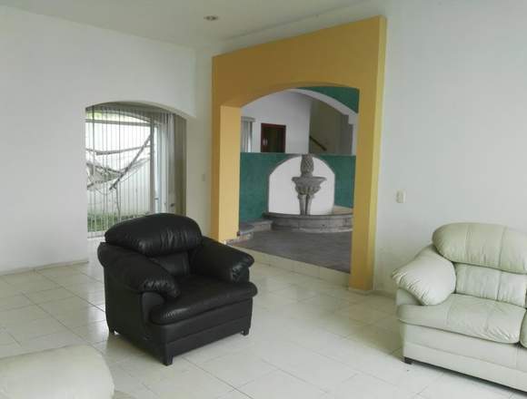 Rento hermosa residencia en Cuauhtémoc,Colima