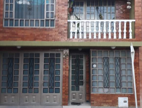 SE VENDE LINDA CASA EN VILLA NUEVA MOSQUERA