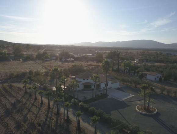 VENDO VALLE DE GUADALUPE CASA 2500M RUTA VINO