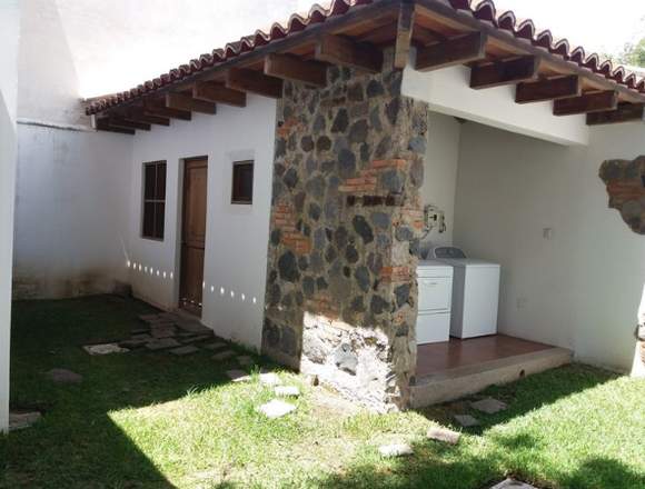 Venta y renta, casa dentro de residencial Antigua