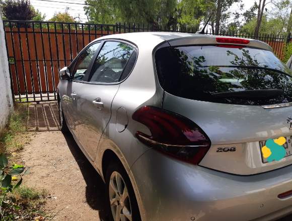 Vendo Peugeot 208 1.6 diesel año 2018