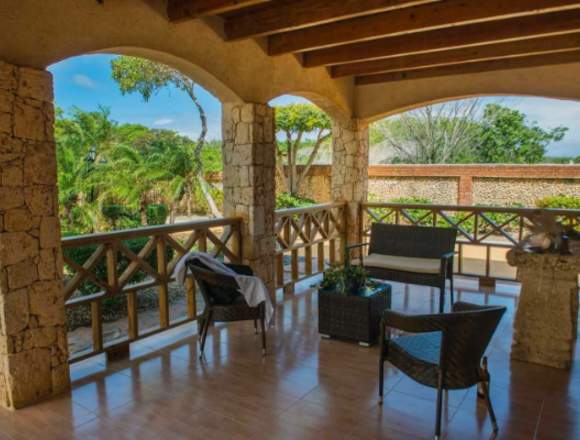 LUJOSA VILLA EN VENTA LUPERON PUERTO PLATA