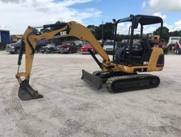 MINI EXCAVADOR 2004  CAT 302.5