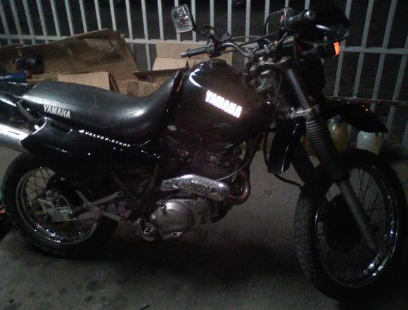 se vende moto XT 600 operativa 