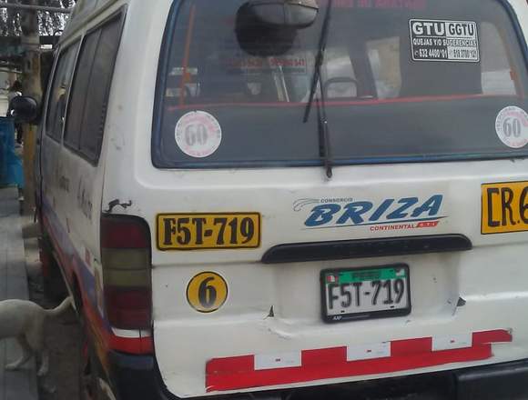 Combi Toyota Hiace, buena eleccion.