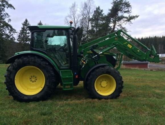 Tractor John Deere 6115 R con cargador