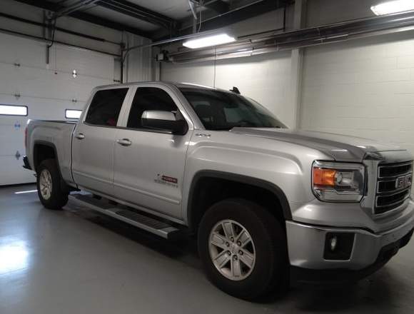 GMC SIERRA 2016 COLOR PLATA