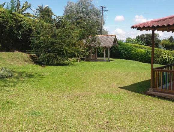 Casa campestre. Excelente topografía.