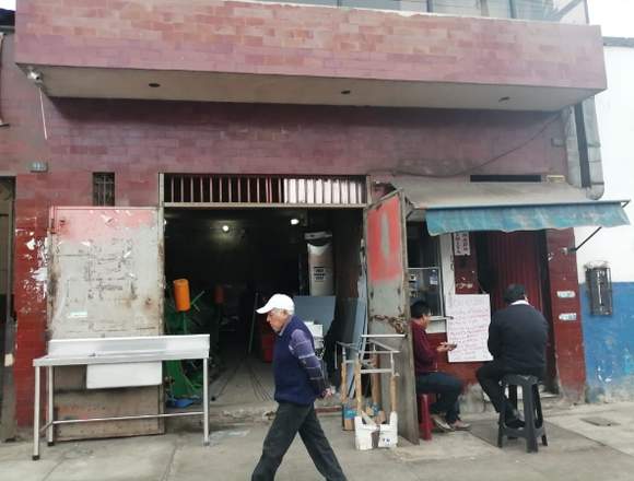 VENTA LOCAL COMERCIAL EN AV ARGENTINA ESQ CARCAMO