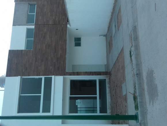 CASAS DE DOS PLANTAS FRACC. LA GORIA RESIDENCIAL