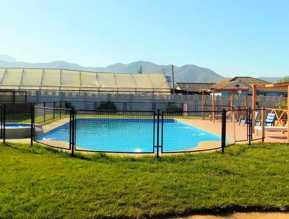 Piscina ,Quincho y zona de Comedores