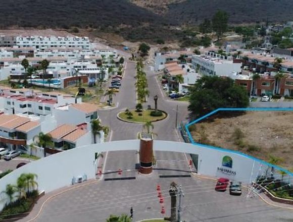 Venta Terreno uso comercial  en Residencial