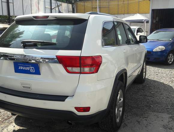  Jeep GRAND CHEROKEE 3.6 Laredo 4WD Auto