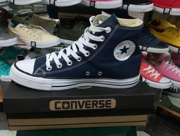 Tennis converse bota 2 pares $130.000