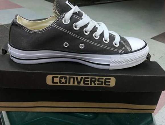 Tennis converse clásico 2 por $110.000