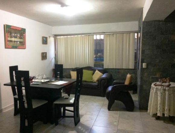 Apartamento  Piso Bajo 69mts2 en  Maracay 