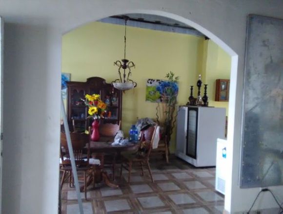 HERMOSA CASA EN LAS ACACIAS