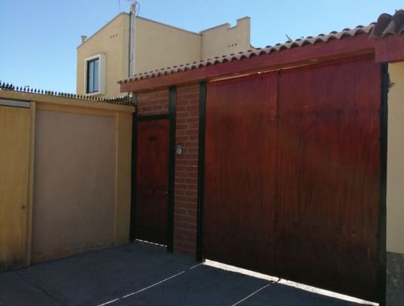 Se Vende Casa en Los Yacimientos 